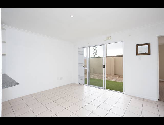 3 BEDROOM FREESTANDING TO LET IN MUIZENBERG